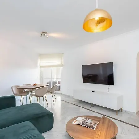 Apartment Lorcrisur Corner Ph 3 Bedroom *