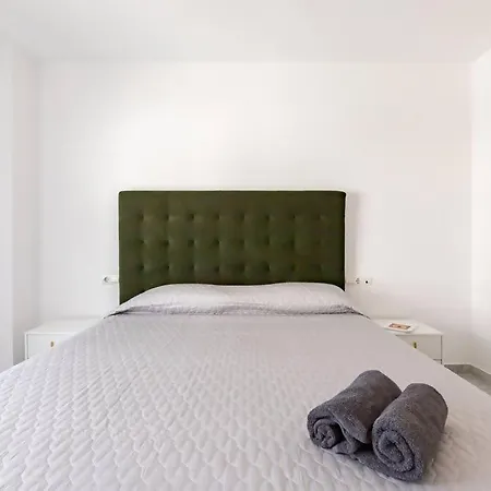 Apartment Lorcrisur Corner Ph 3 Bedroom *