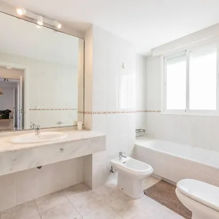 Apartment Lorcrisur Corner Ph 3 Bedroom